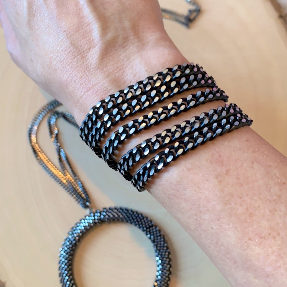 VINTAGE Black & Silver Soft Chain Set. - Picture 3 of 6